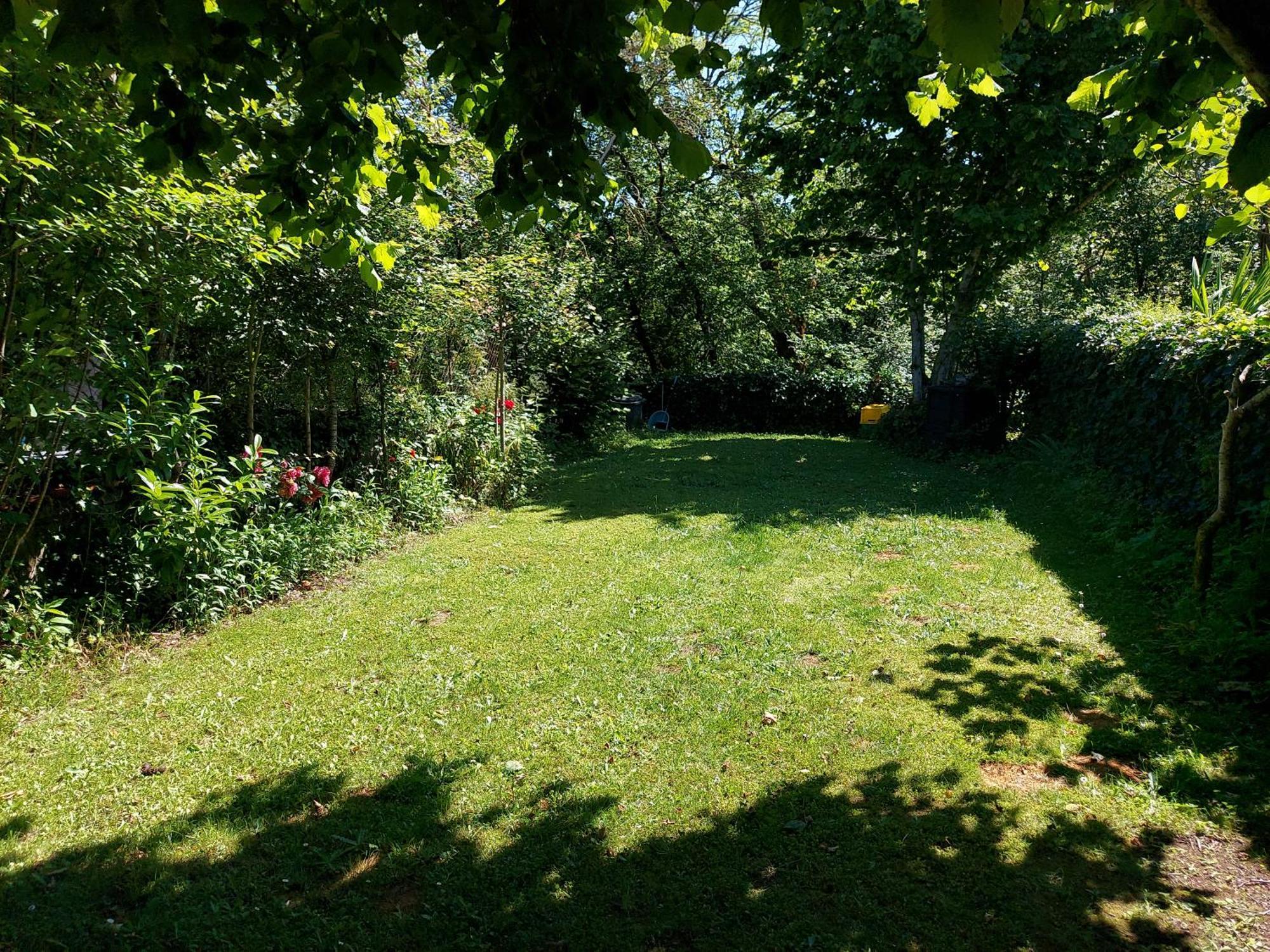 Charming Two Bedroom Gite With Beautiful Gardens コンフォラン エクステリア 写真